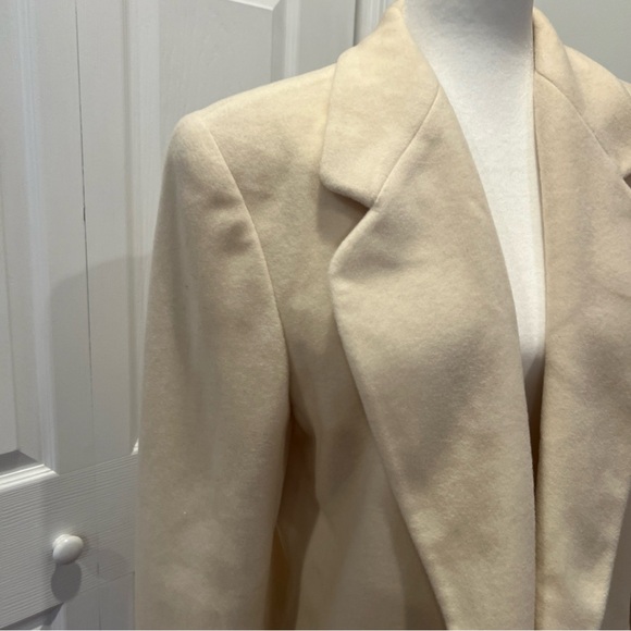 VTG Saks Fifth Avenue Overcoat Women Size 12 Cream Peacoat Wool Nylon cashmere - Picture 3 of 13